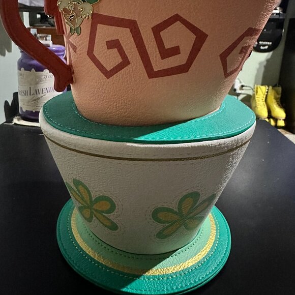 Loungefly Mad Hatter Tea Party Bag - Picture 4 of 10